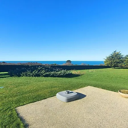 House With 180 Sea View Cancale